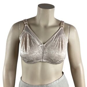 Bali Double Support Wireless Bra Size 40C Cream
